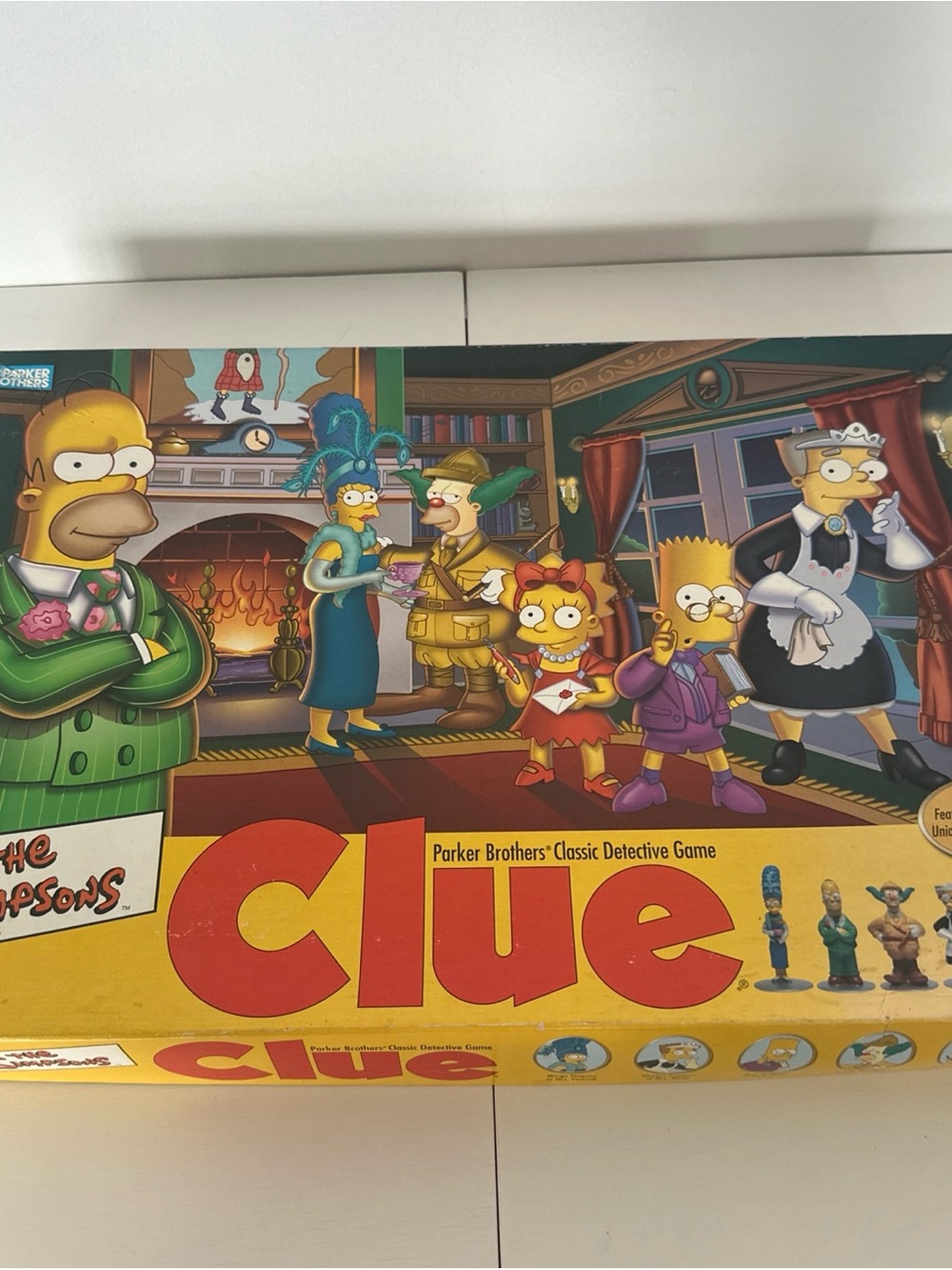 Parker Brothers The Simpsons Clue Board Game - Yellow Box